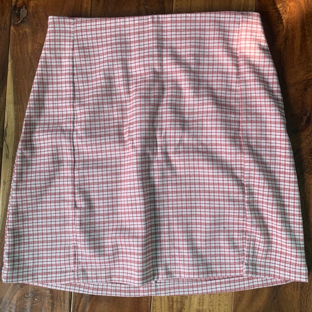 brandy melville cara skirt